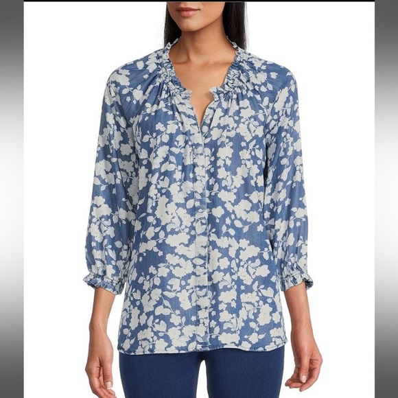 Intro❤️ Plus Size Blue and White Floral Chambray Button Front Blouse Size 3X​ - Picture 1 of 12